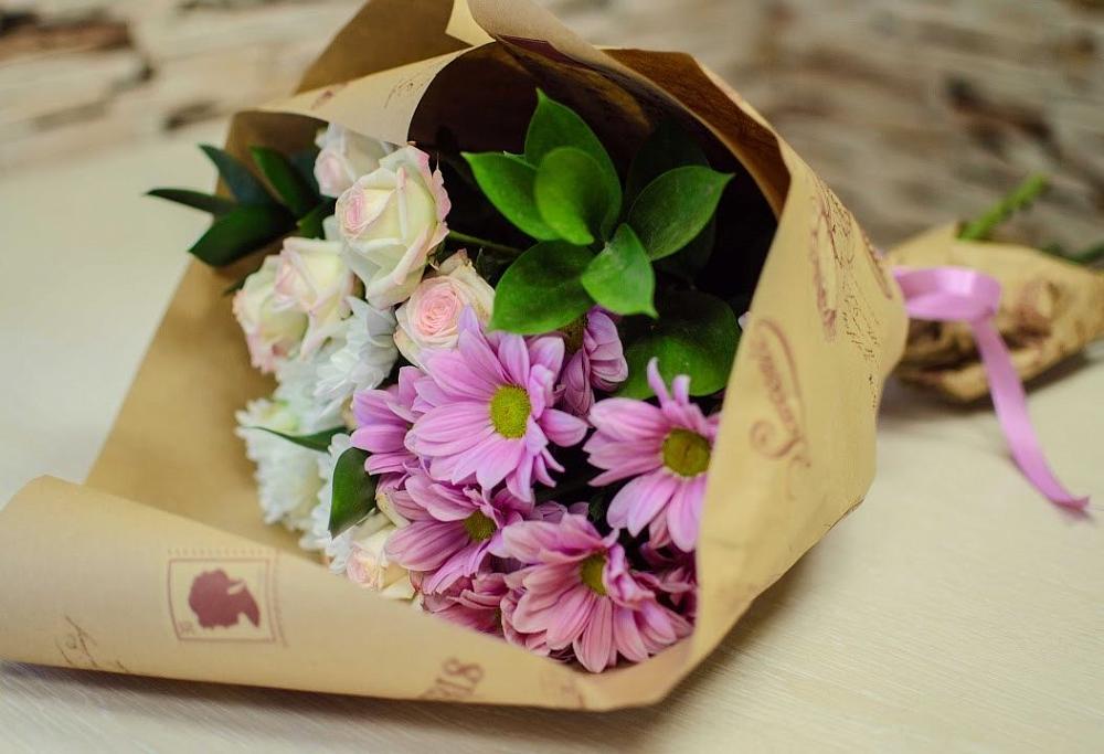 Букет цветов из: Розы и Хризантемы в Лабинске