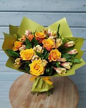Букет цветов из:  Альстромерии и Розы #REPLACE_PRED# Лабинске
