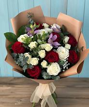 Букет цветов из:  Розы и Альстромерии в Лабинске
