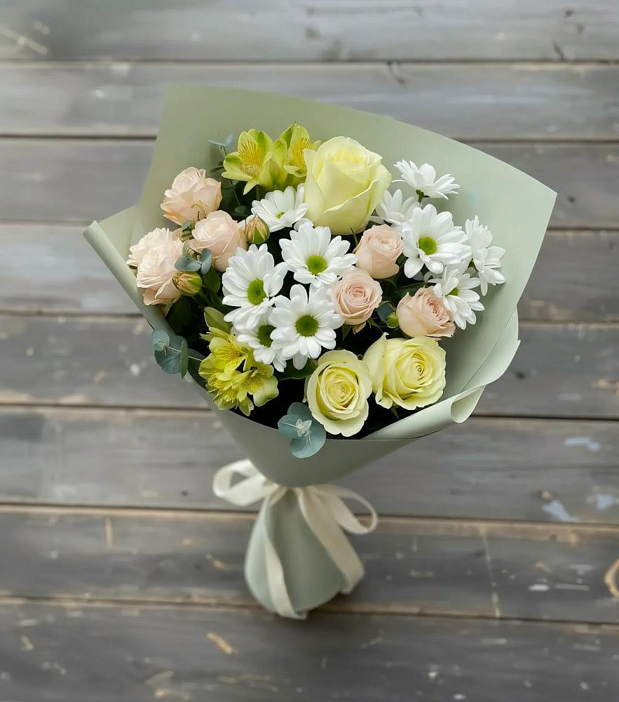 Букет цветов из: Альстромерии, Розы и Хризантемы в Лабинске