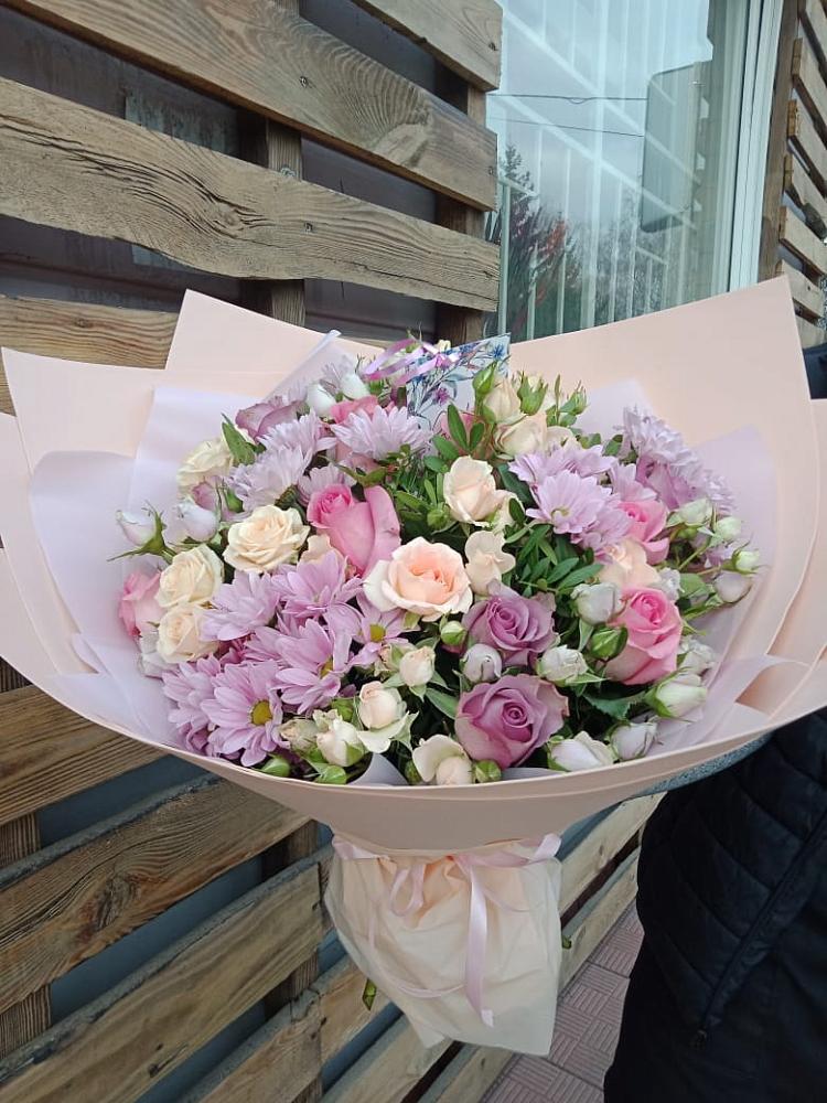 Букет цветов из: Розы и Хризантемы в Лабинске