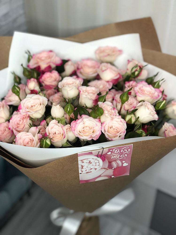 Букет цветов из: Розы в Лабинске