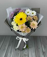 Букет цветов из:  Розы, Герберы и Хризантемы в Лабинске