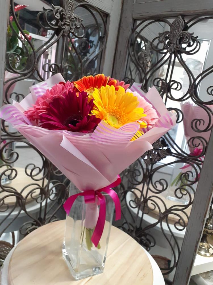 Букет цветов из: Герберы в Лабинске