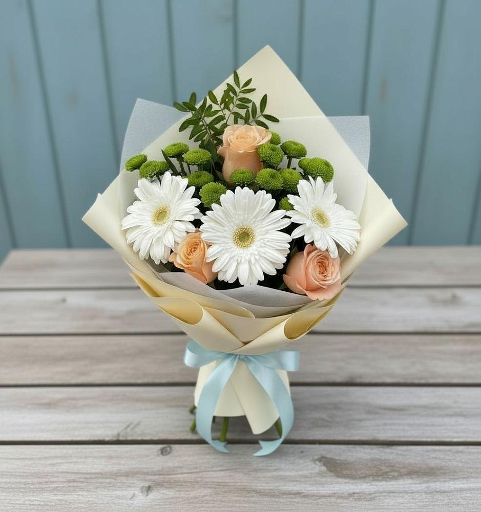Букет цветов из: Герберы, Розы и Хризантемы в Лабинске