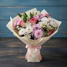 Букет цветов из:  Хризантемы, Альстромерии и Розы в Лабинске