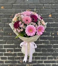 Букет цветов из:  Герберы и Хризантемы в Лабинске