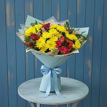 Букет цветов из:  Альстромерии и Хризантемы в Лабинске