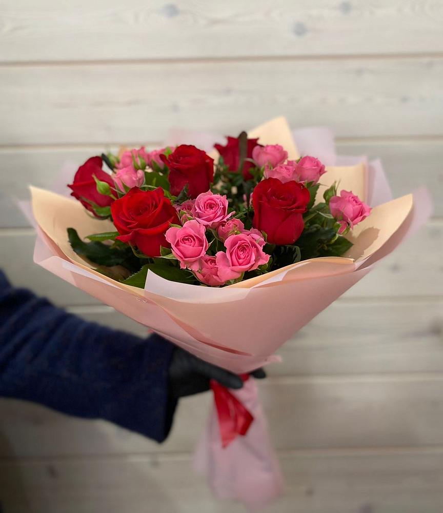 Букет цветов из: Розы в Лабинске