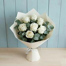 Букет Белые розы в Эвкалипте в Лабинске