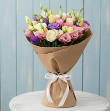 Букет цветов из:  Лизиантусы в Лабинске