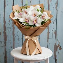 Букет цветов из:  Орхидеи и Розы в Лабинске